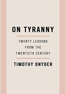 on tyranny-timothy snyder-9780804190114